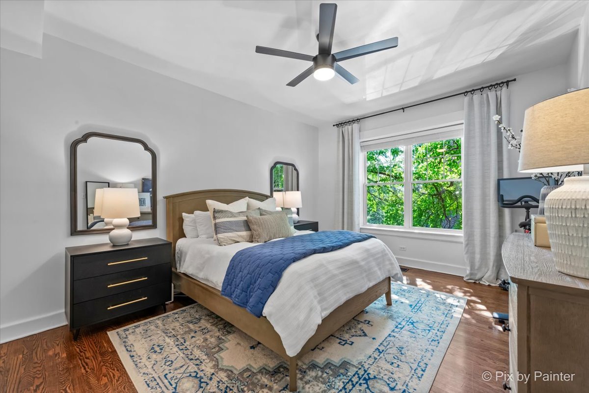 3801 N Wilton Avenue Unit: 2S