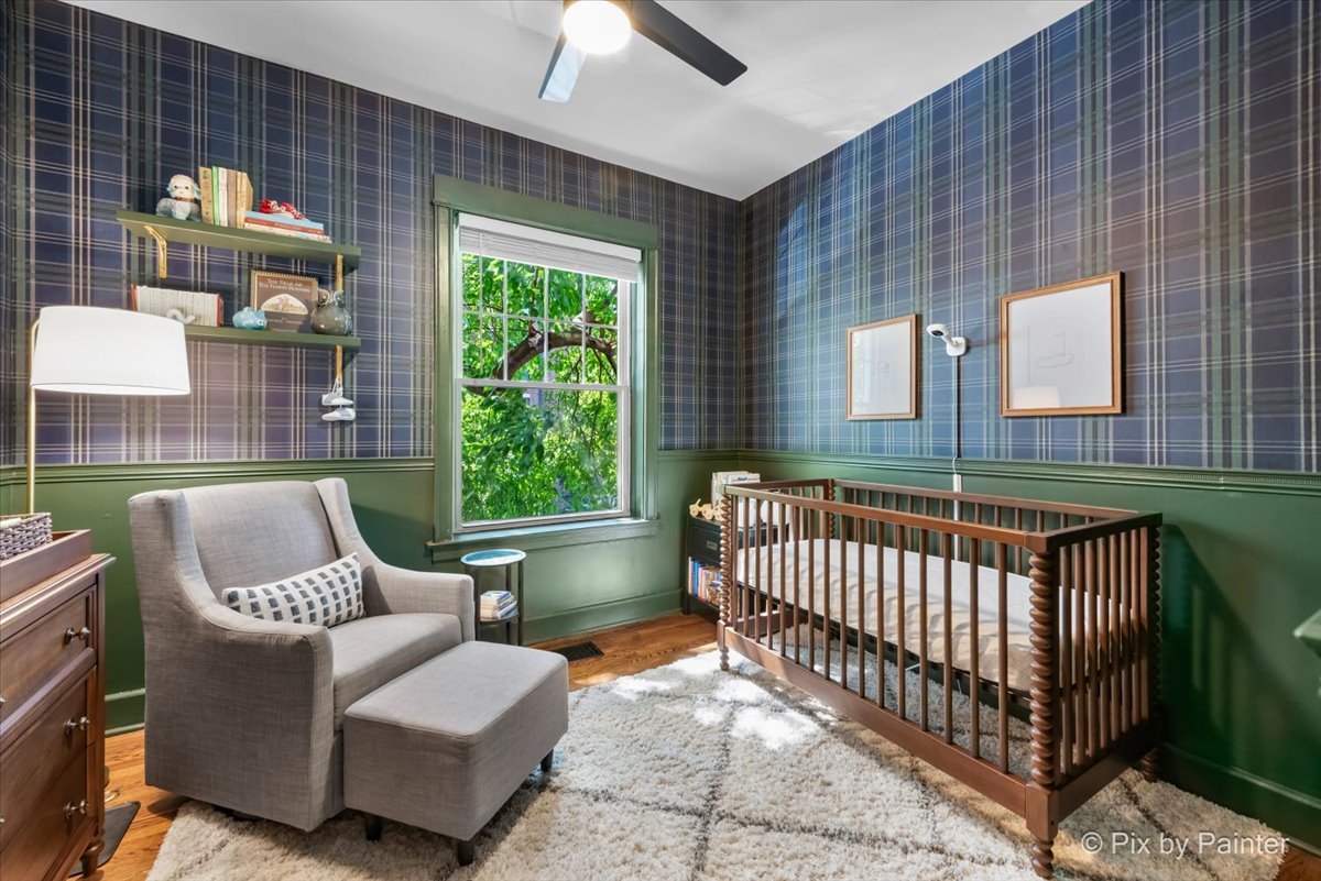 3801 N Wilton Avenue Unit: 2S