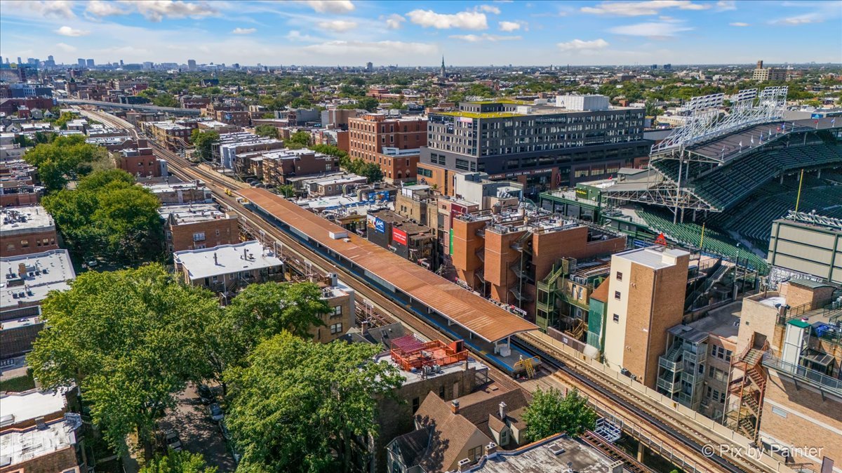 3801 N Wilton Avenue Unit: 2S