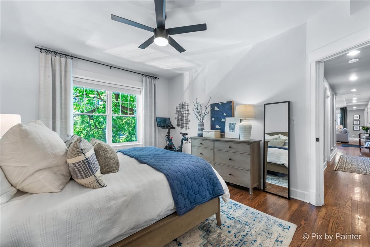 3801 N Wilton Avenue Unit: 2S