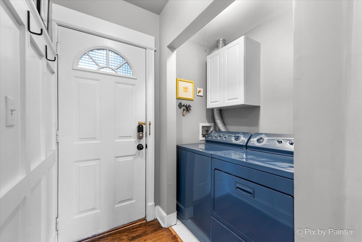 3801 N Wilton Avenue Unit: 2S