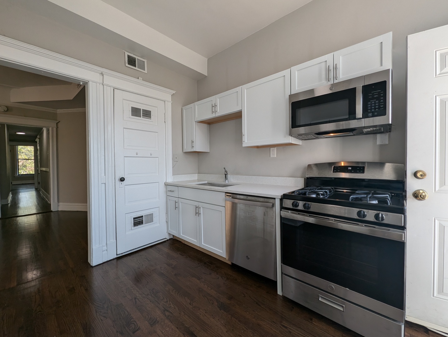 3822 N Fremont Street Unit: 3