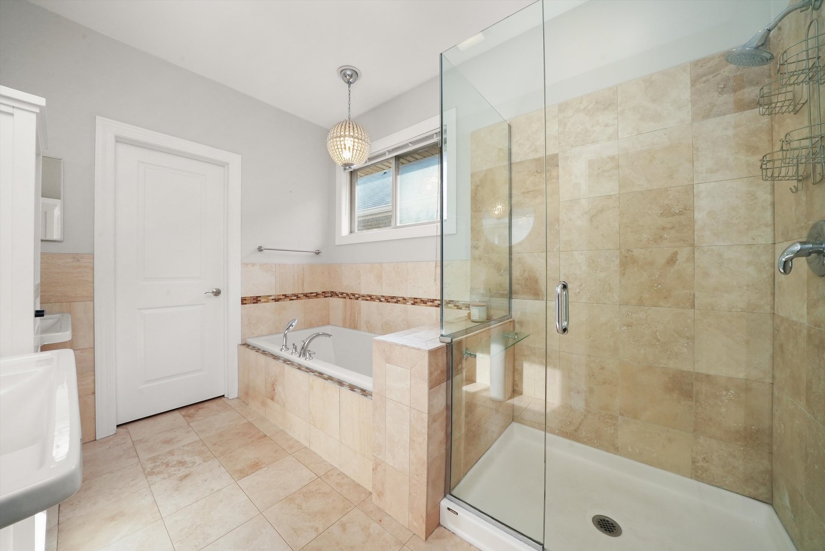 2444 W Waveland Avenue