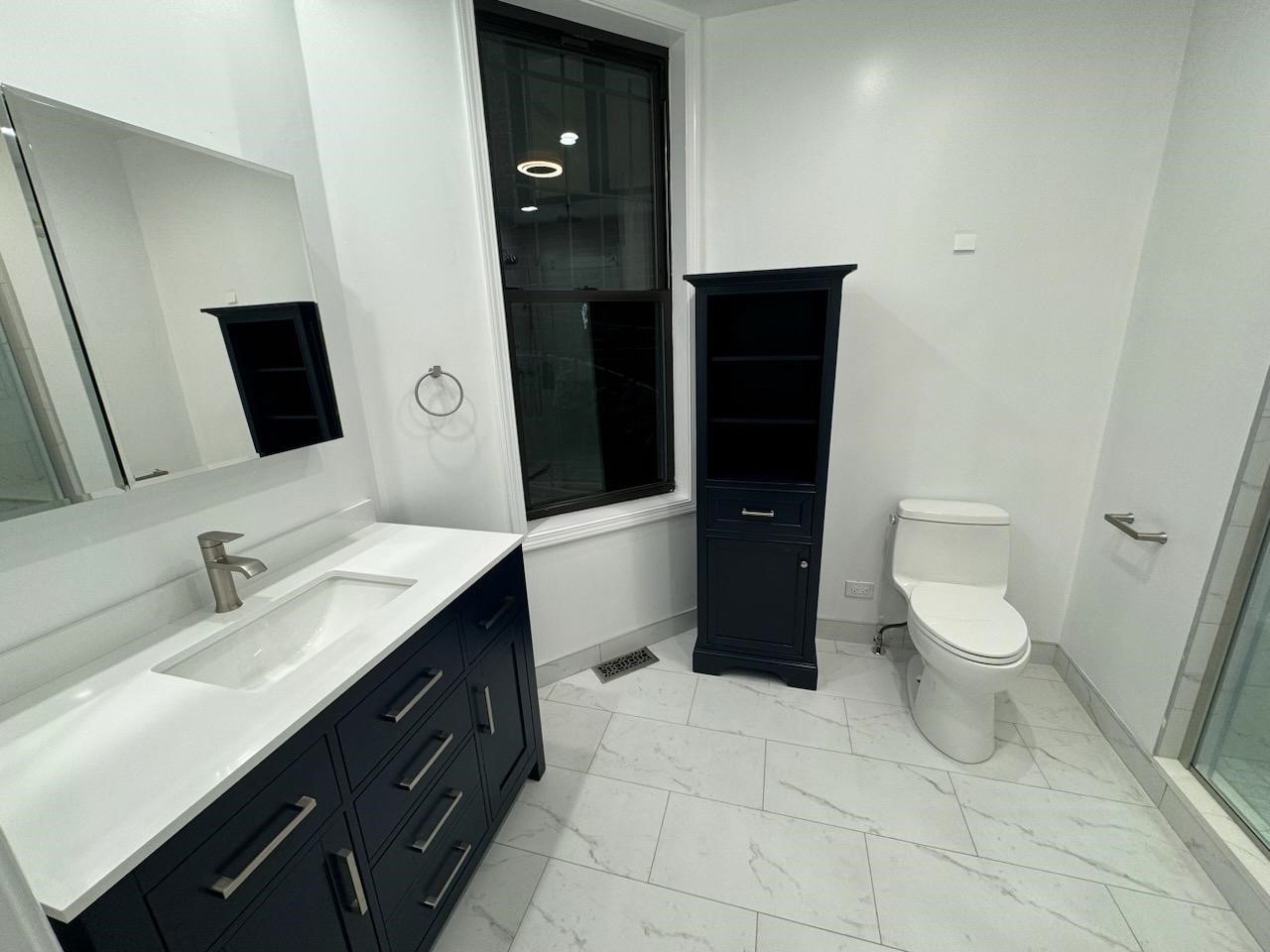 1946 N sheffield Avenue Unit: 1