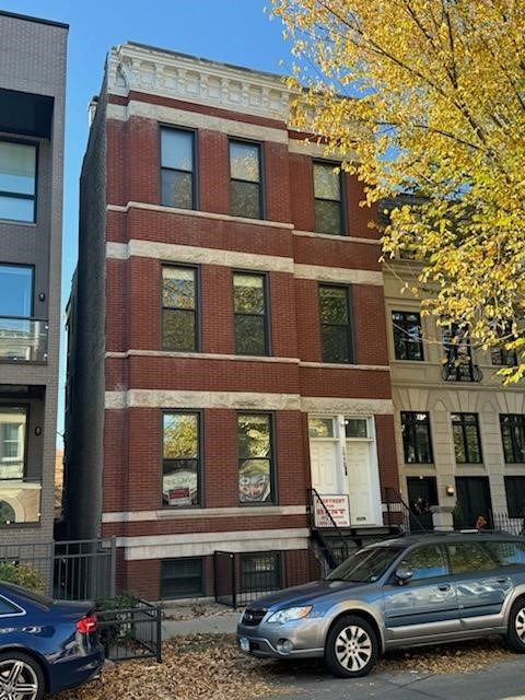 1946 N sheffield Avenue Unit: 1