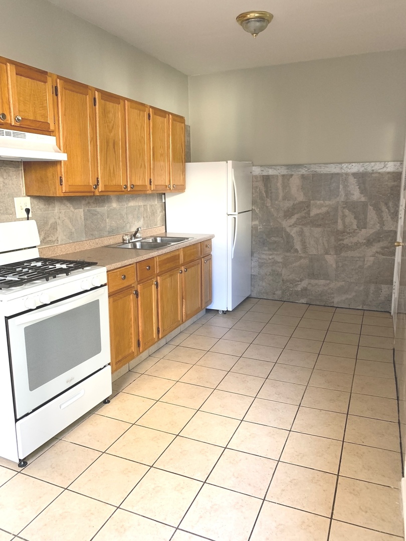 828 W Sunnyside Avenue Unit: 3E