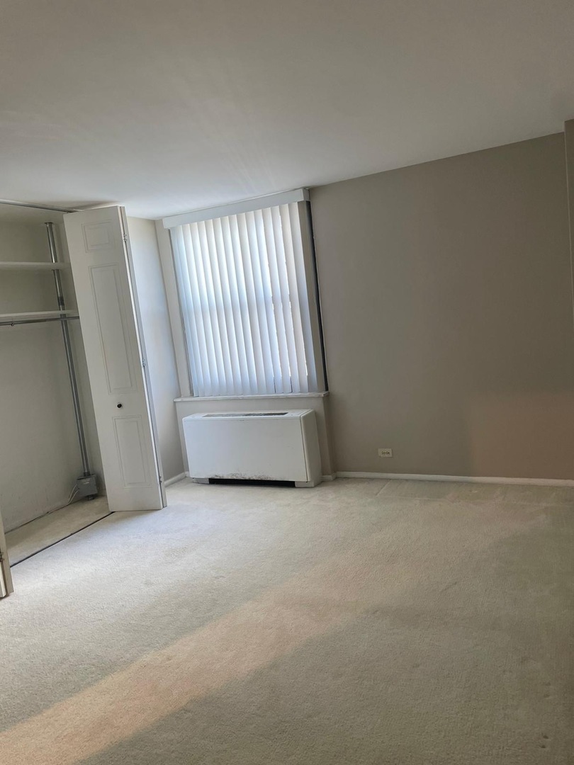 5701 N Sheridan Road Unit: 22R