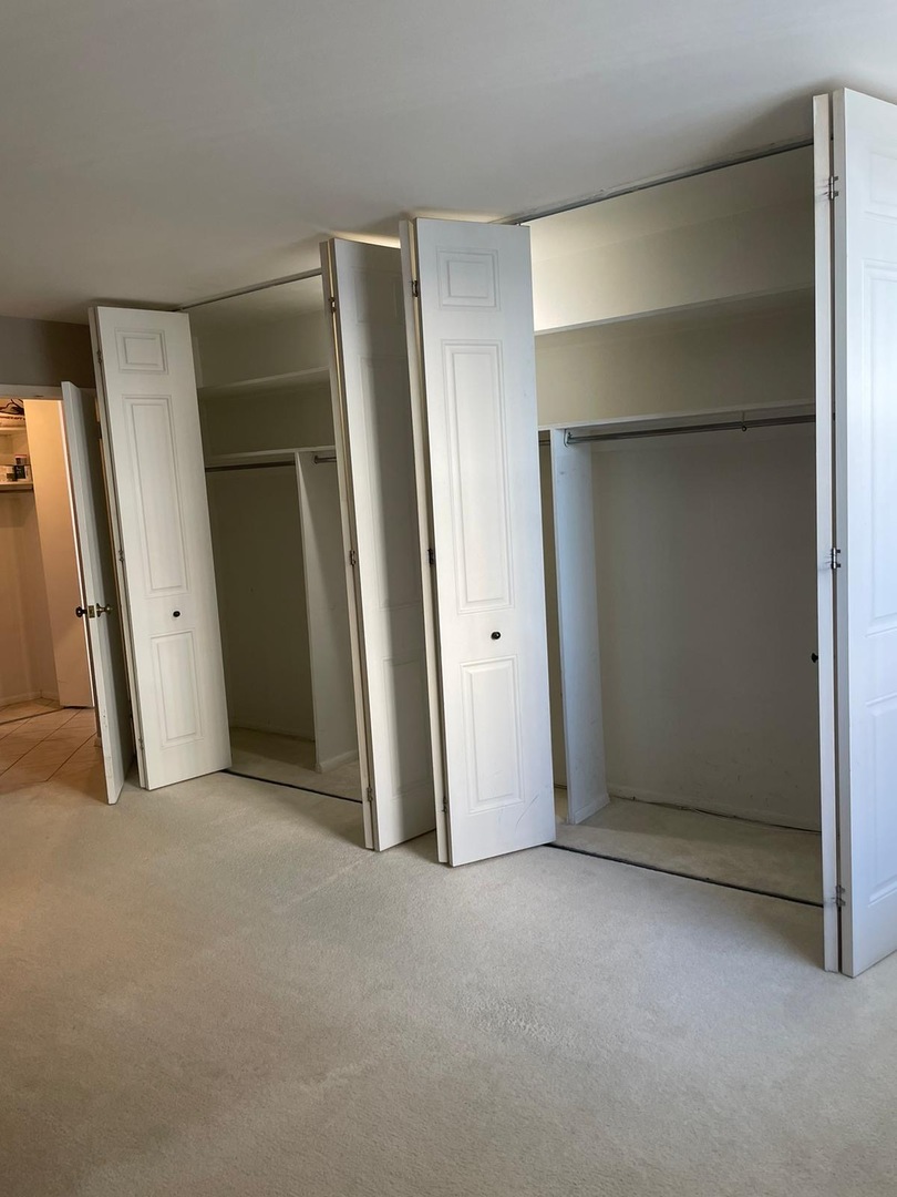 5701 N Sheridan Road Unit: 22R