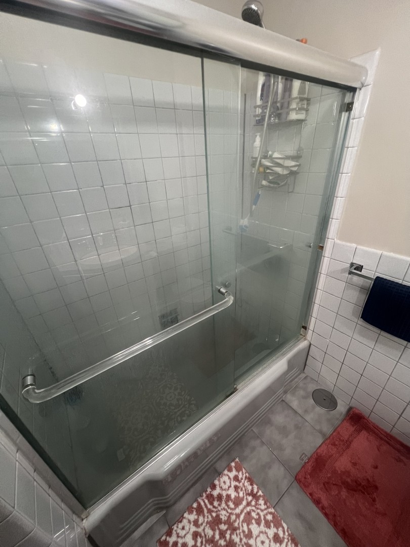 5701 N Sheridan Road Unit: 22R