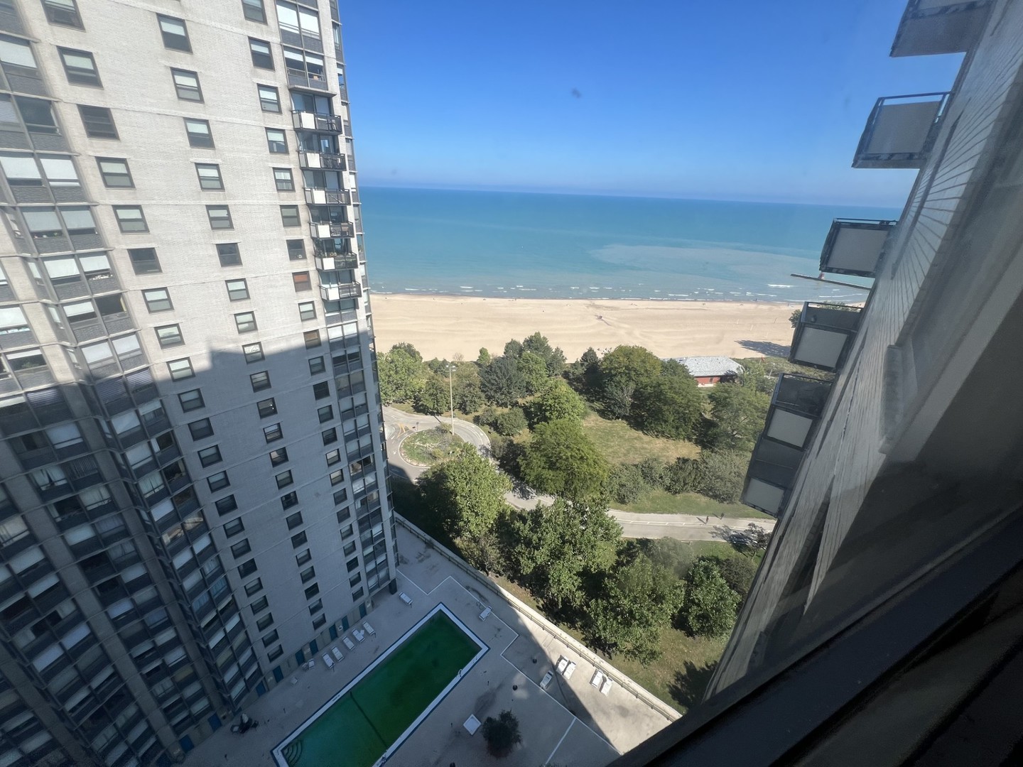 5701 N Sheridan Road Unit: 22R