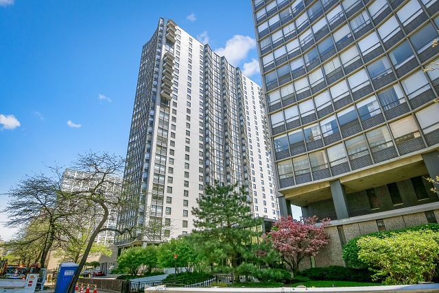 5701 N Sheridan Road Unit: 22R