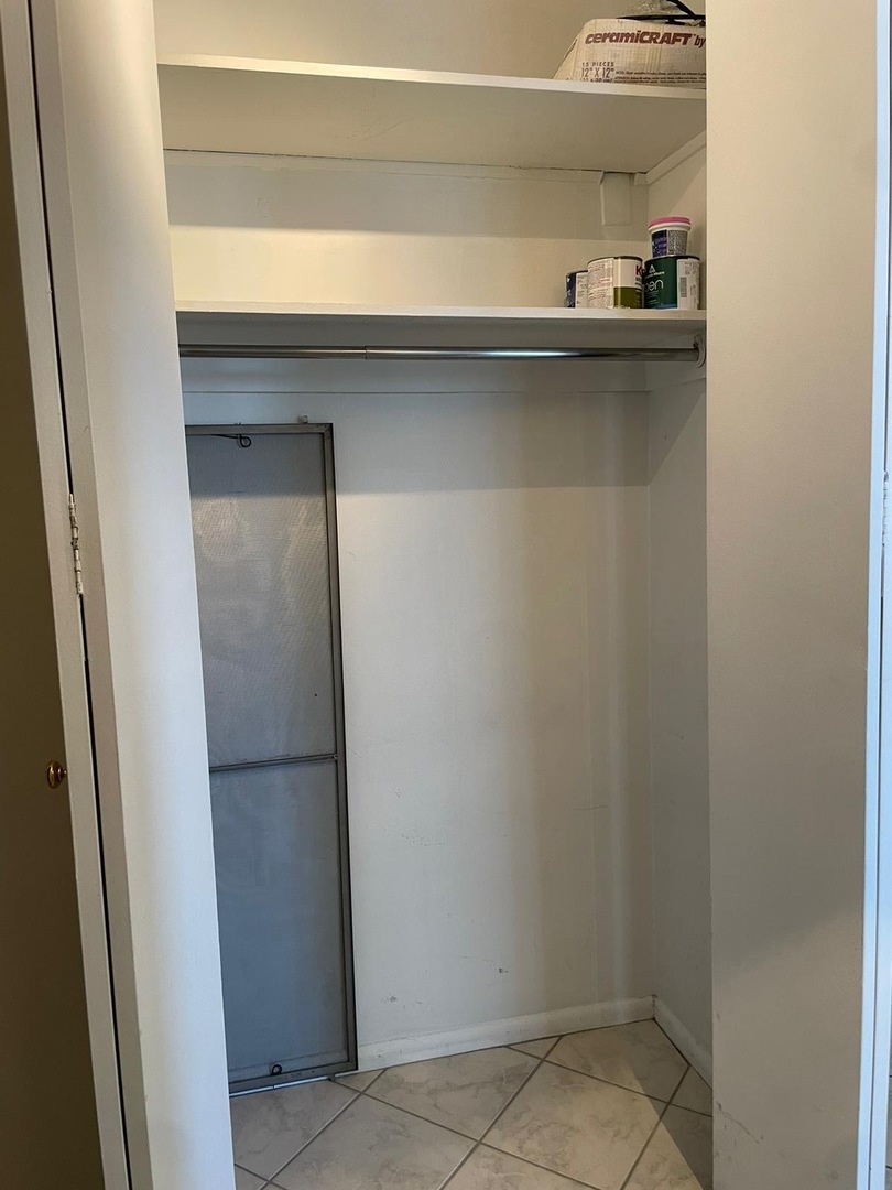 5701 N Sheridan Road Unit: 22R