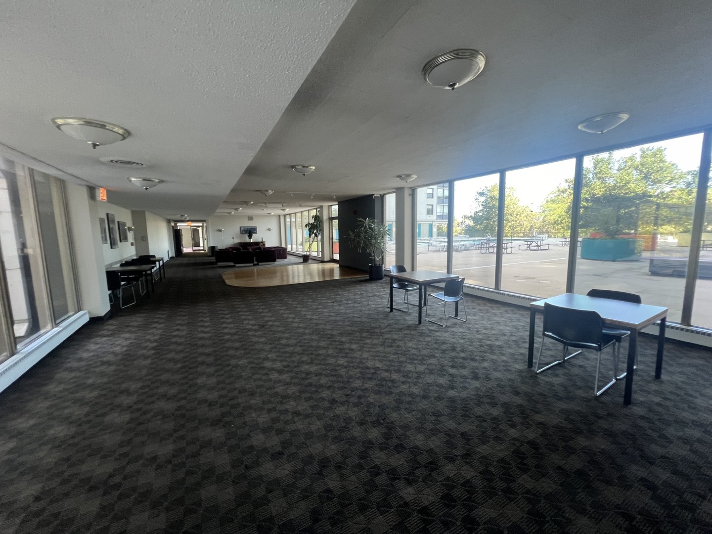 5701 N Sheridan Road Unit: 22R