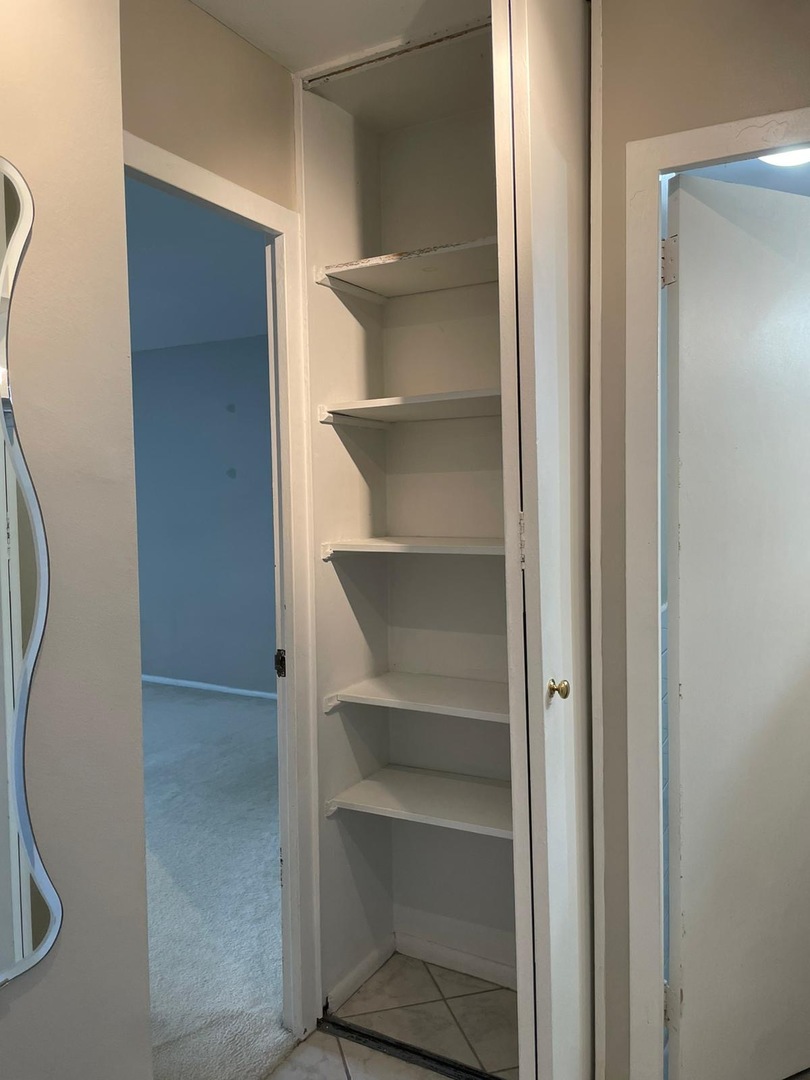 5701 N Sheridan Road Unit: 22R