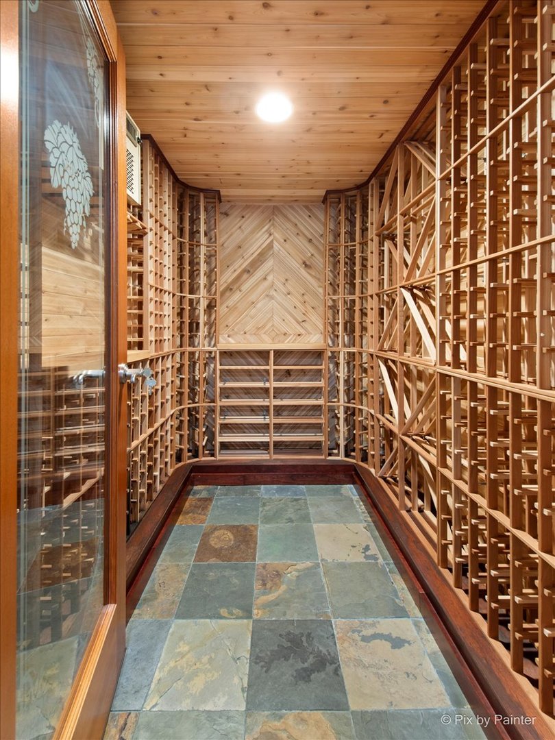 3650 N Paulina Street