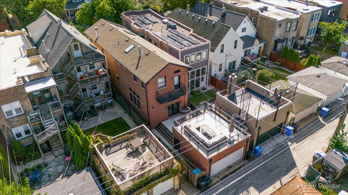 3650 N Paulina Street