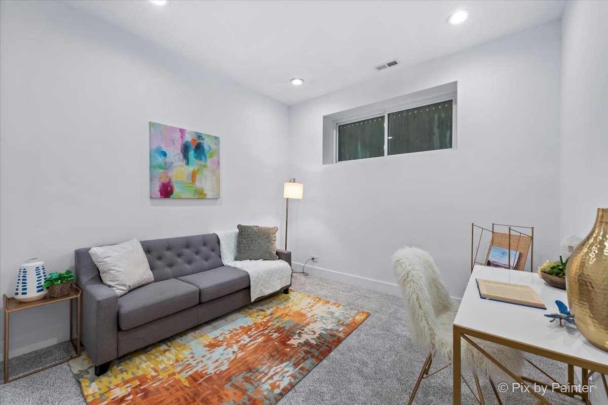 1426 N Talman Avenue Unit: A