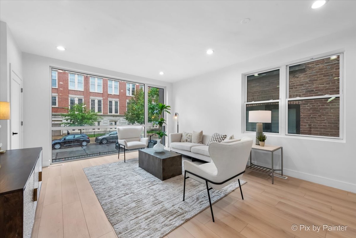 1426 N Talman Avenue Unit: A