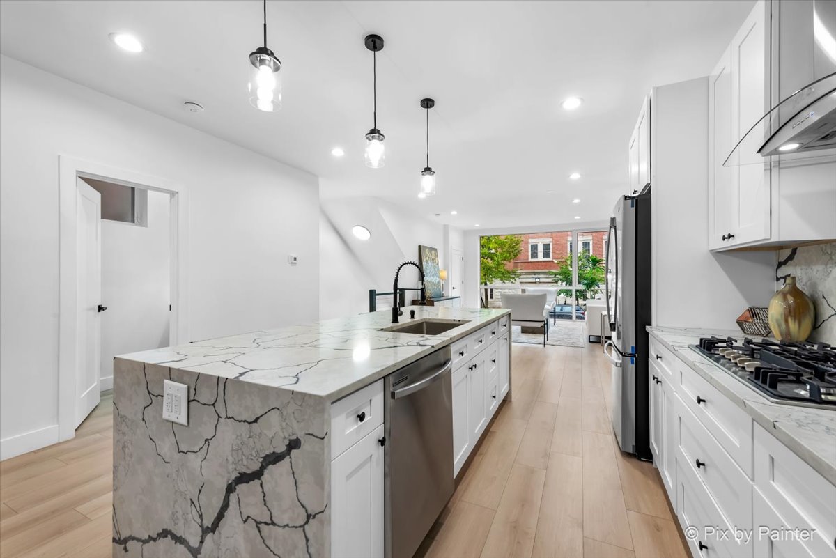 1426 N Talman Avenue Unit: A