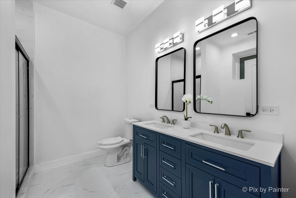 1426 N Talman Avenue Unit: A