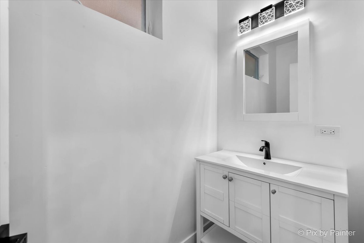 1426 N Talman Avenue Unit: A