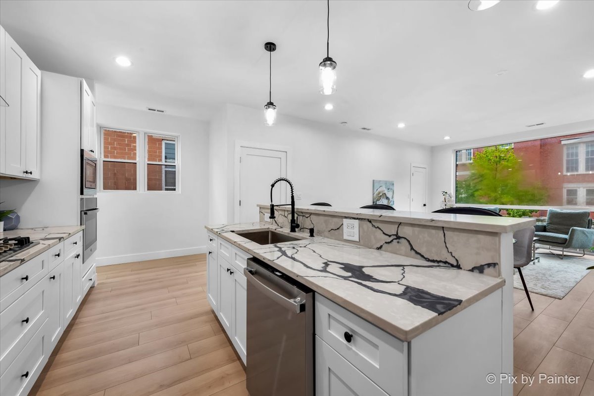 1426 N Talman Avenue Unit: B
