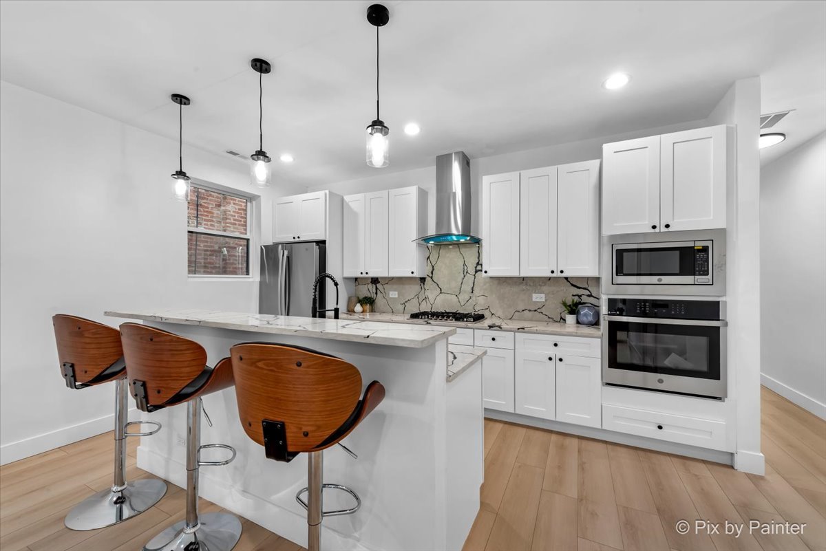 1426 N Talman Avenue Unit: B