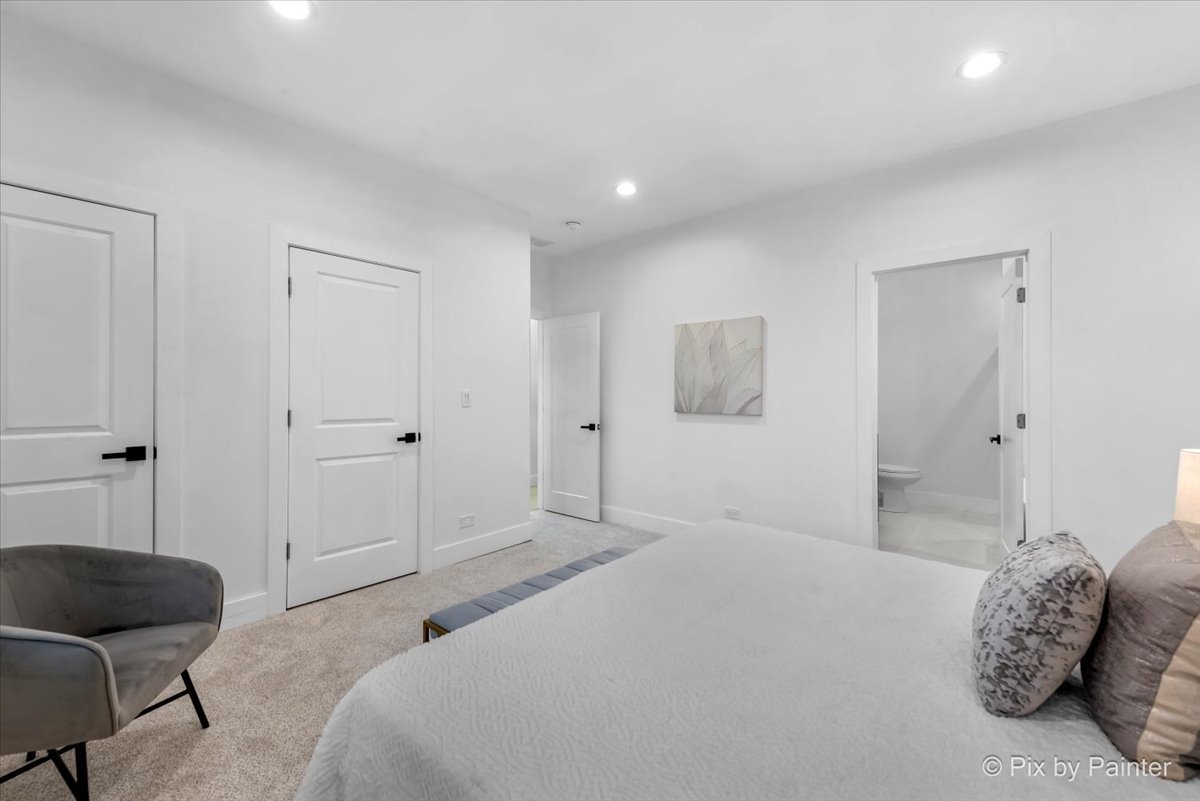 1426 N Talman Avenue Unit: B