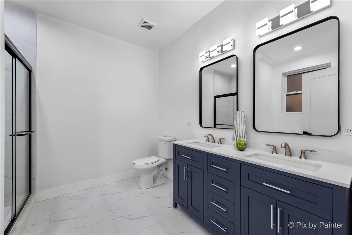 1426 N Talman Avenue Unit: B