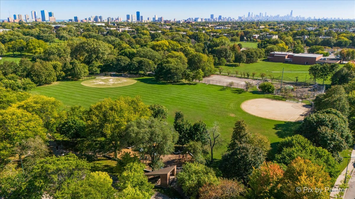 2335 W Farwell Avenue Unit: 3N
