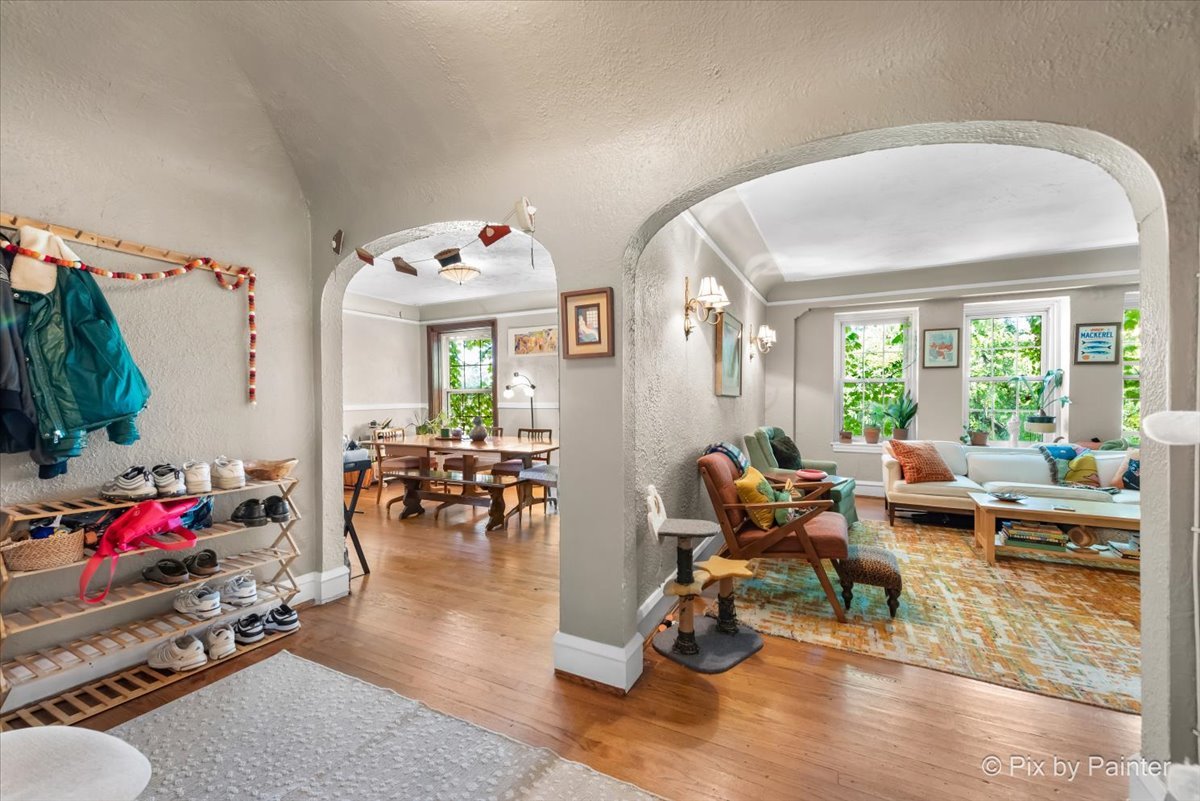 2335 W Farwell Avenue Unit: 3N