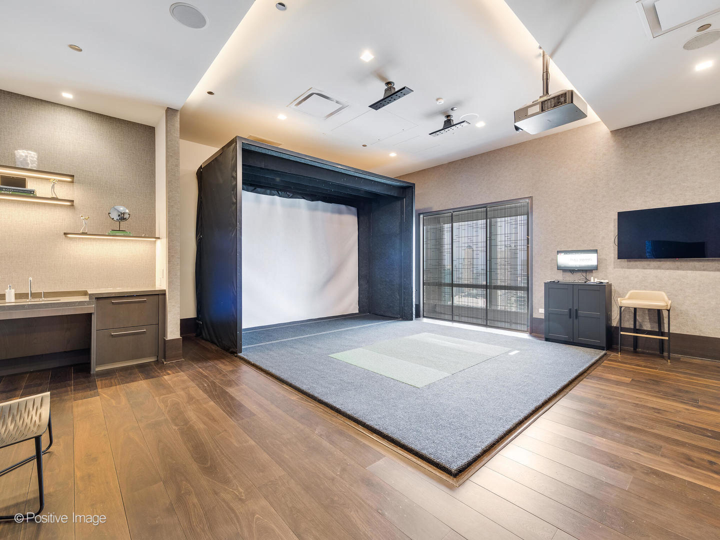 363 E Wacker Drive Unit: 2003