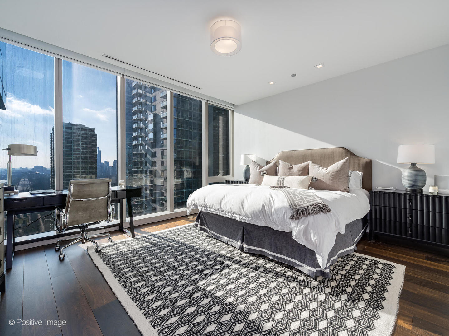 363 E Wacker Drive Unit: 2003