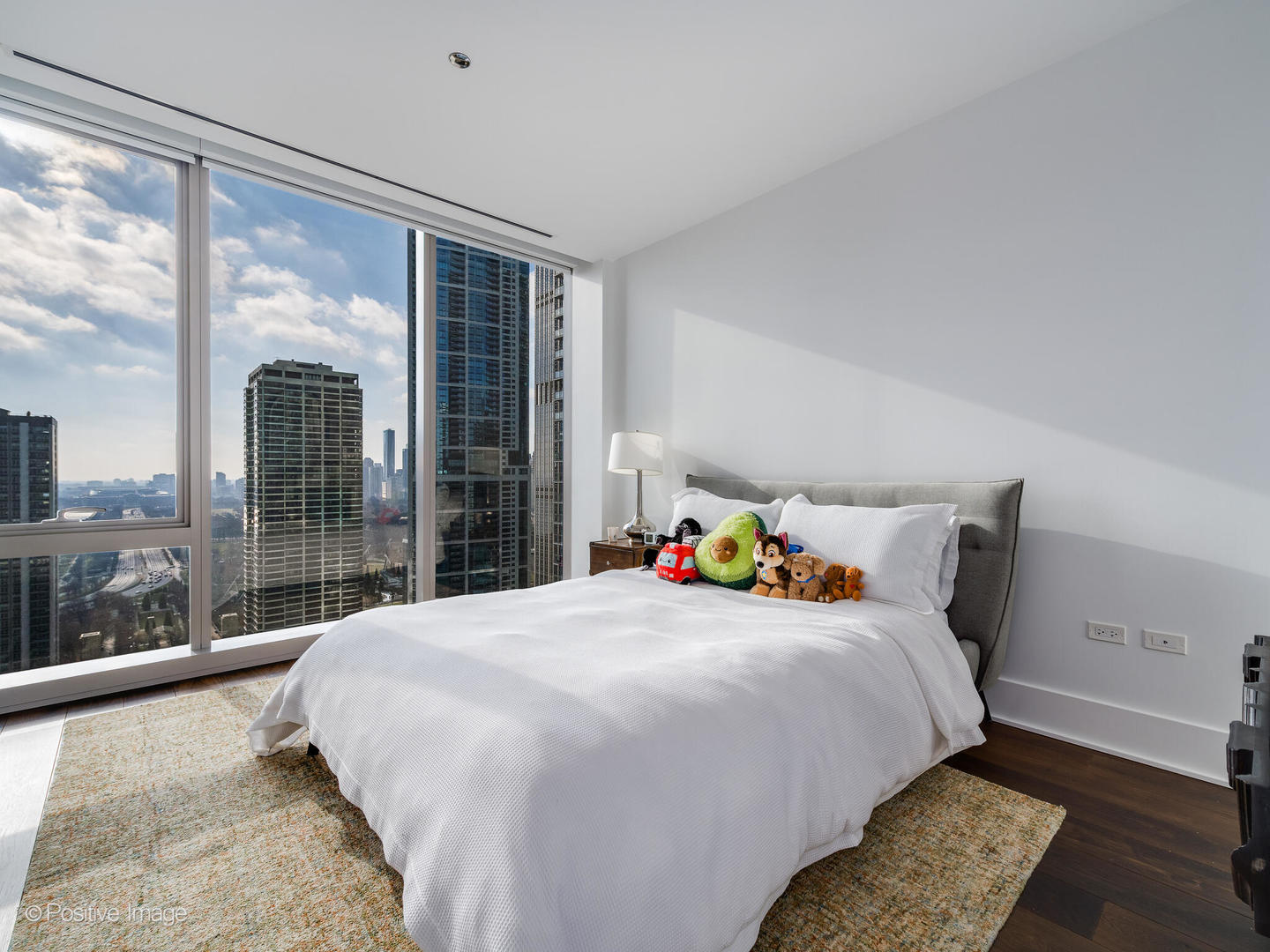 363 E Wacker Drive Unit: 2003