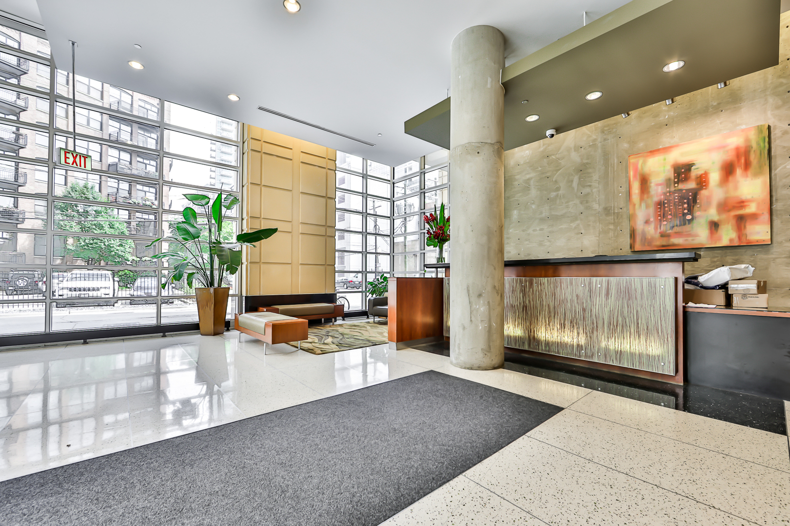 700 N LARRABEE Street Unit: 1813