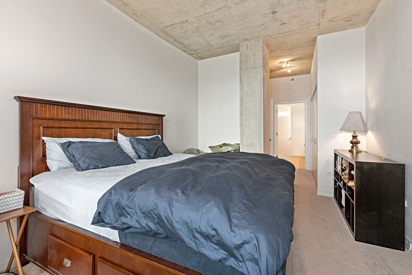 700 N LARRABEE Street Unit: 1813