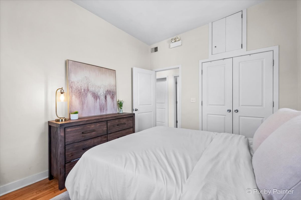 1637 N Ashland Avenue Unit: 2
