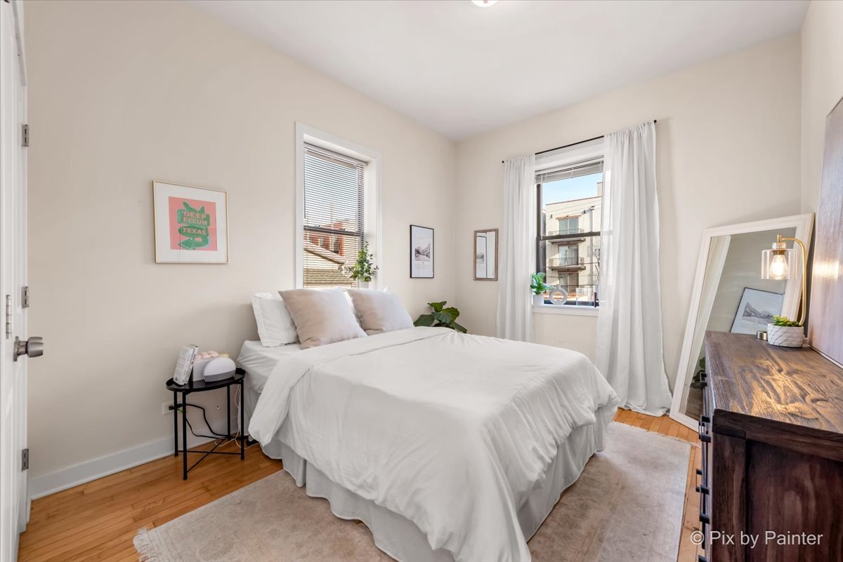 1637 N Ashland Avenue Unit: 2