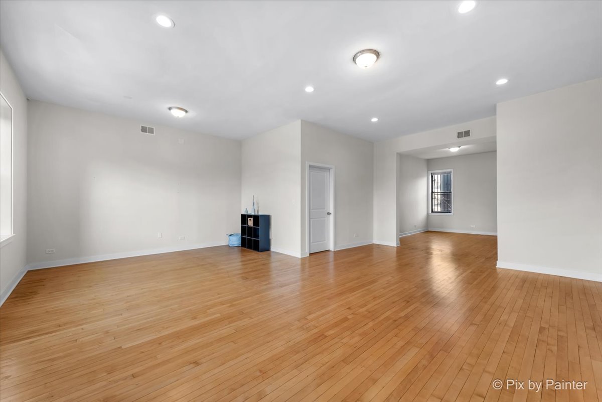 1637 N Ashland Avenue Unit: 2