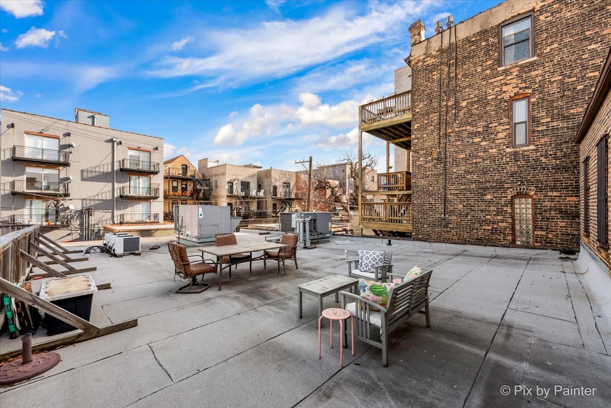 1637 N Ashland Avenue Unit: 2