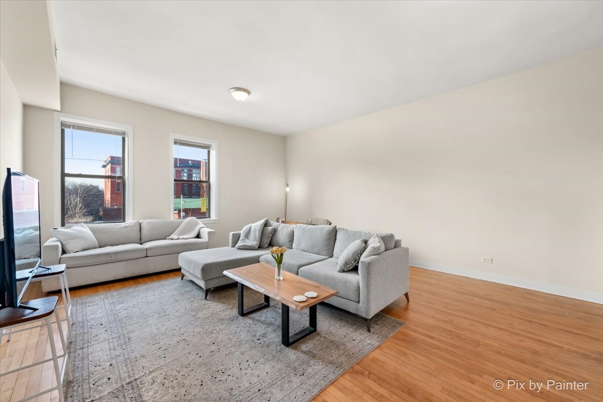 1637 N Ashland Avenue Unit: 2