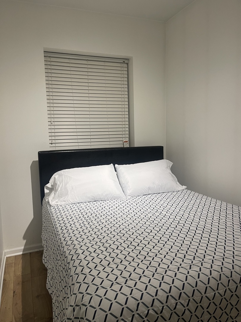 2329 W Huron Street Unit: 1B