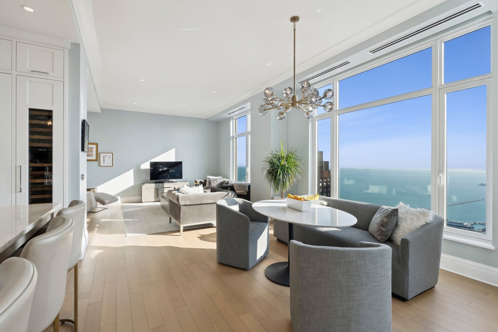 451 E Grand Avenue Unit: 5205