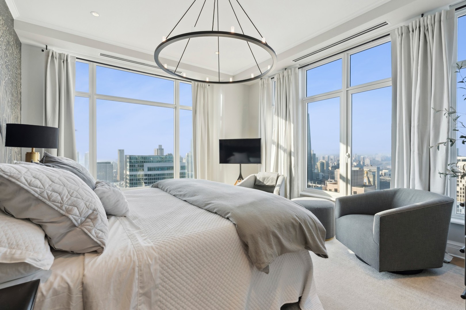 451 E Grand Avenue Unit: 5205