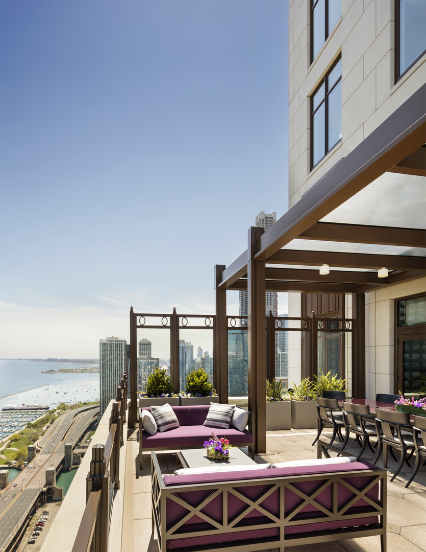 451 E Grand Avenue Unit: 5205