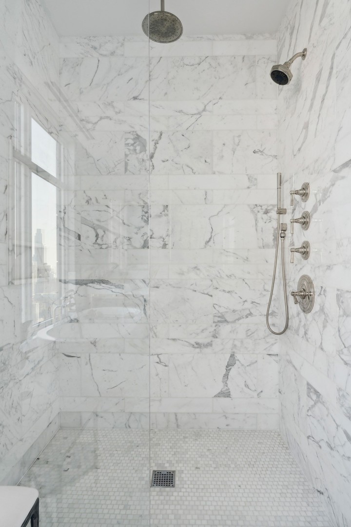 451 E Grand Avenue Unit: 5205