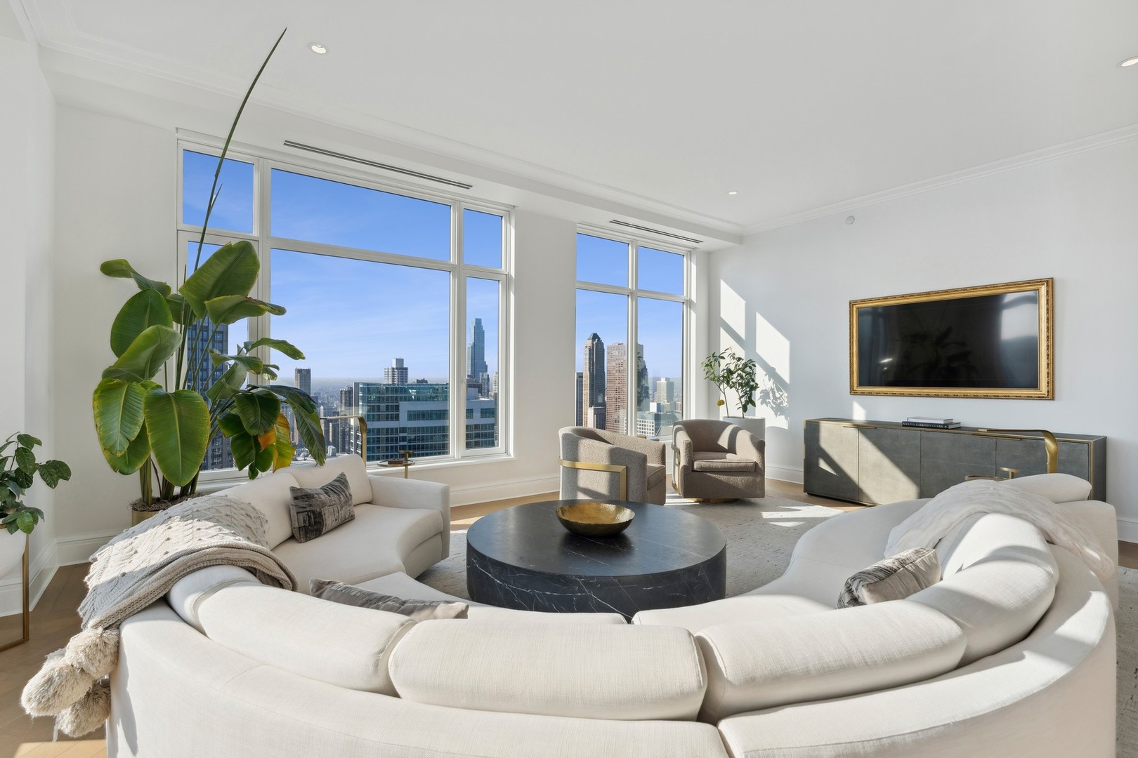 451 E Grand Avenue Unit: 5205