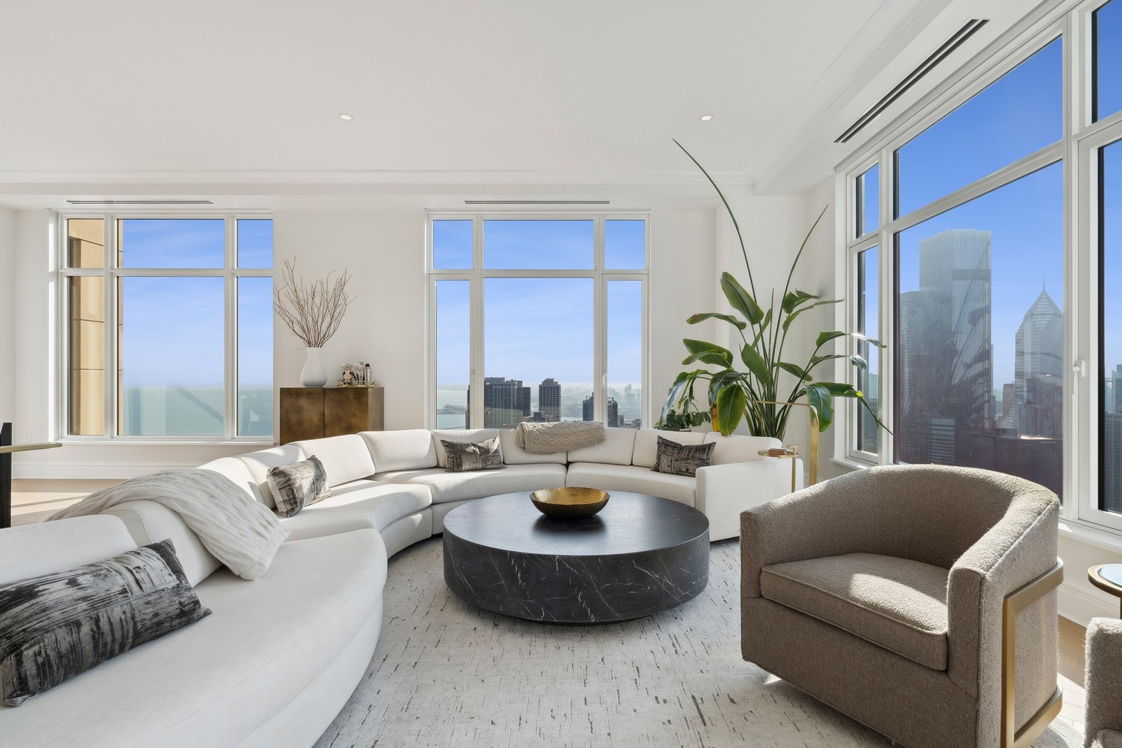 451 E Grand Avenue Unit: 5205