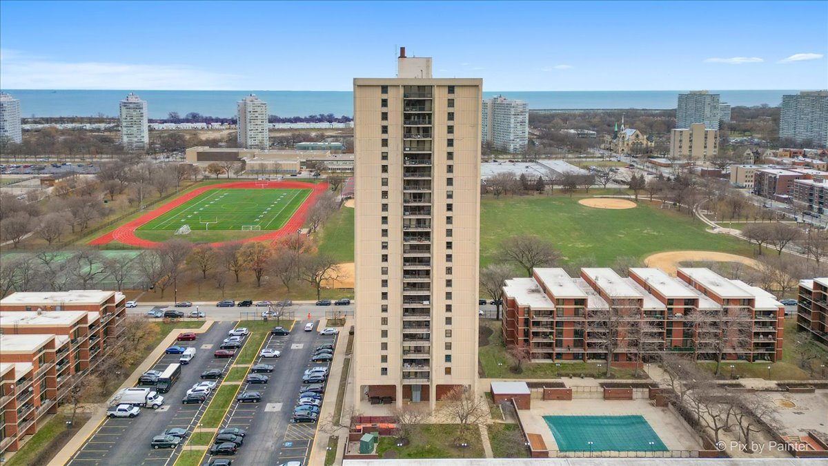 3001 S Michigan Avenue Unit: 1006