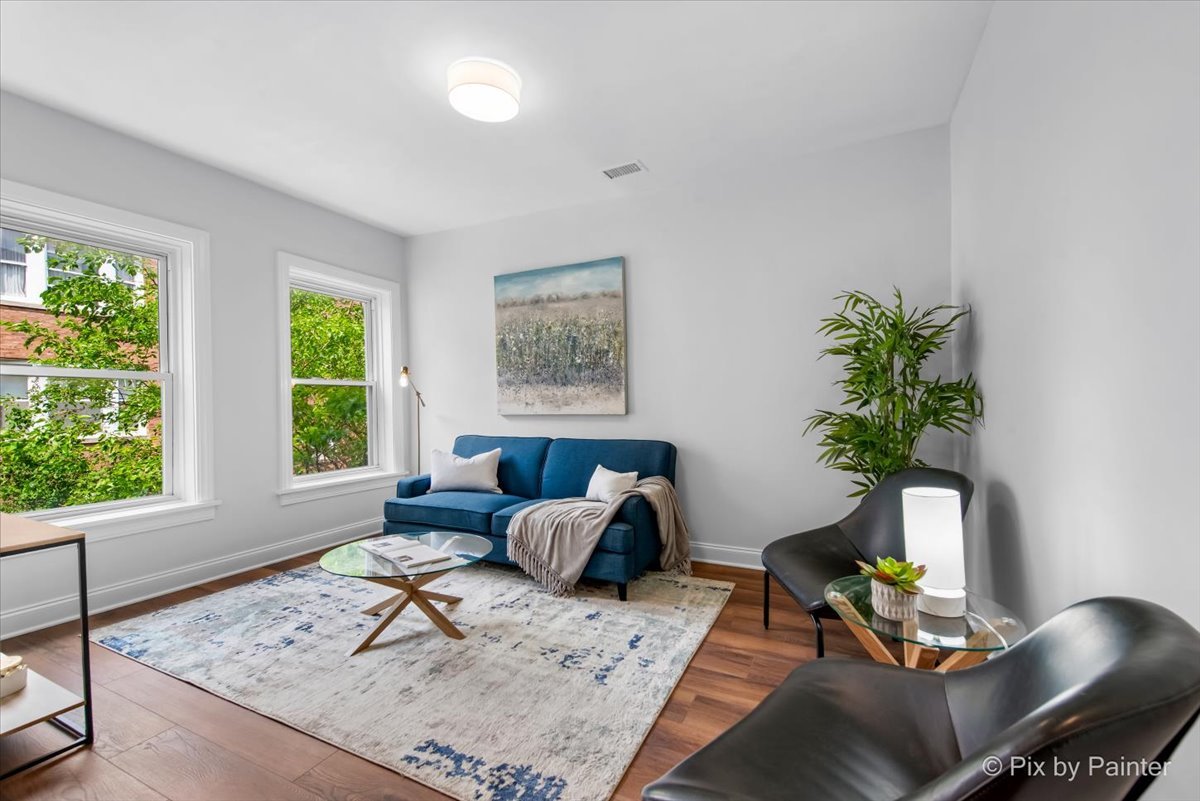 4912 N Kedzie Avenue Unit: 2E